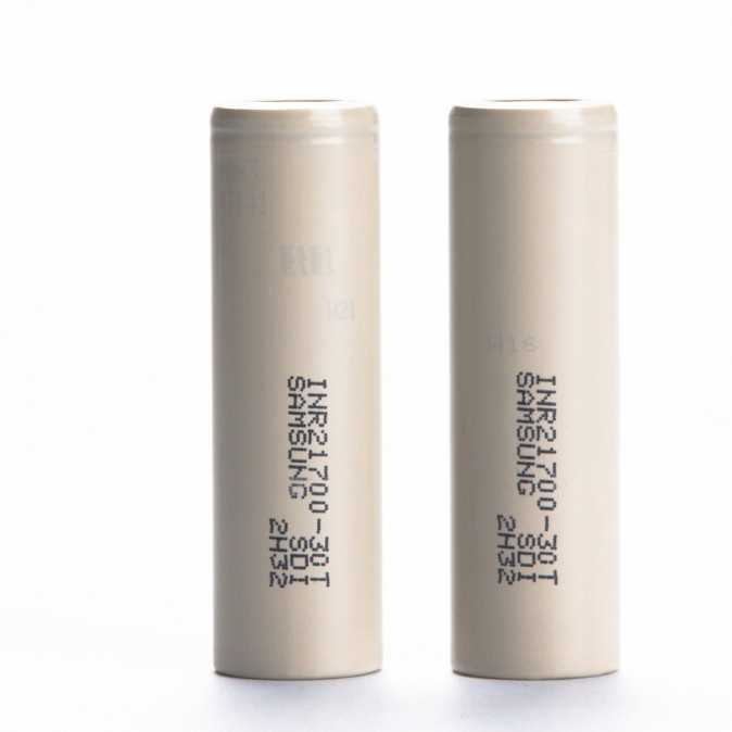 Samsung INR 30T 21700 3000mAh 35A Battery (日本国内配送)